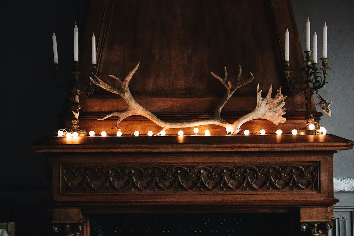 10 Ways to Style a Victorian Fireplace Without Losing Its Character